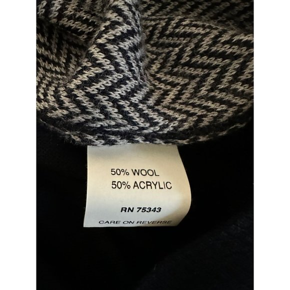 Gianetti Women’s Size Large Black Chevron Print Sweater - Picture 5 of 6